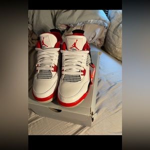 Fire red 4s